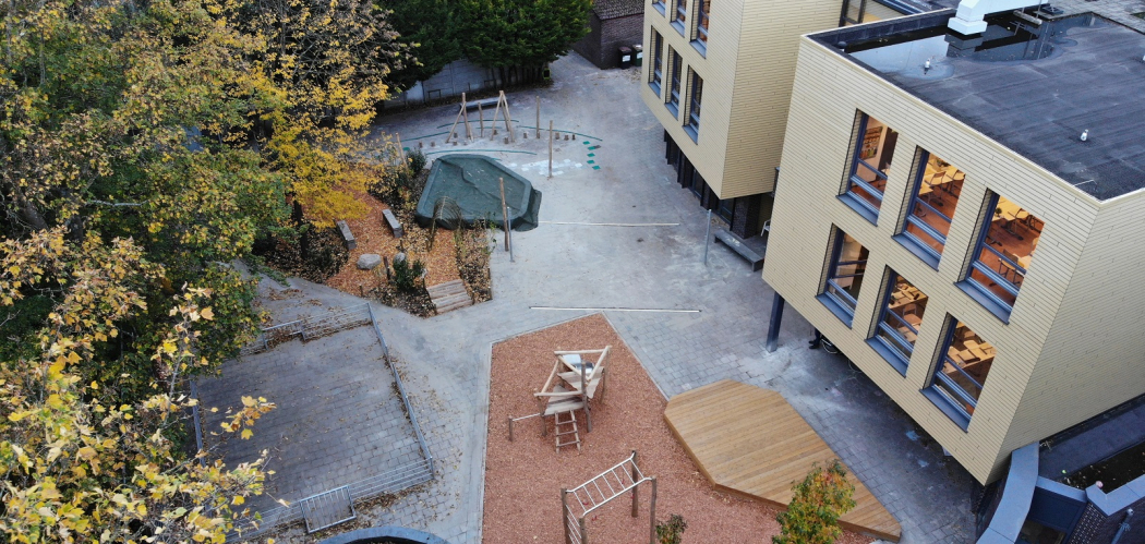 Hoera, wij hebben een groenblauw schoolplein!