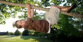 Leve(n)de speelplekken’, boek over bomen en kinderen