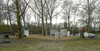 Freerunpark uit hergebruikt materiaal