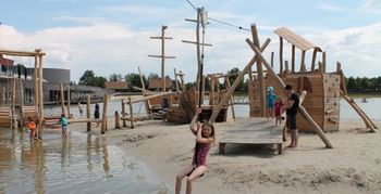 Anders spelen bij Hof van Saksen